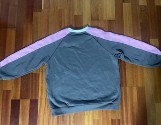 Sudadera gris y rosa talla M