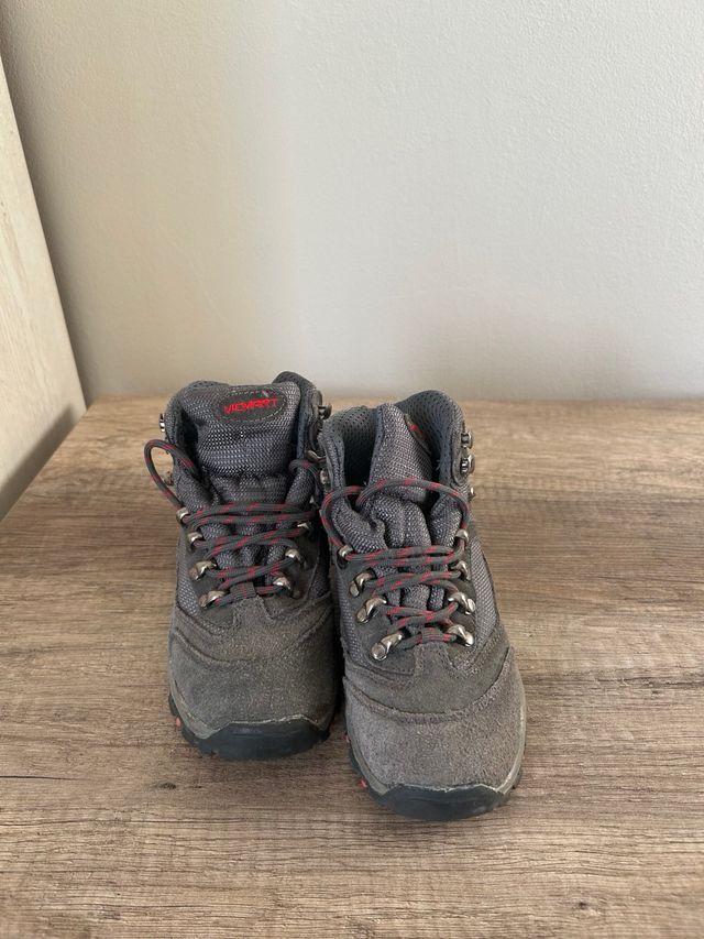 Botas de montaña infantiles grises