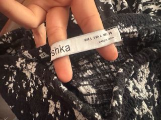 falda floral negro y blanco