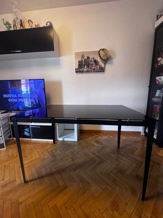 Mesa comedor cristal negro y metal
