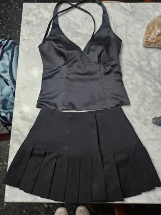 Conjunto Top  y Falda Plisada Negro