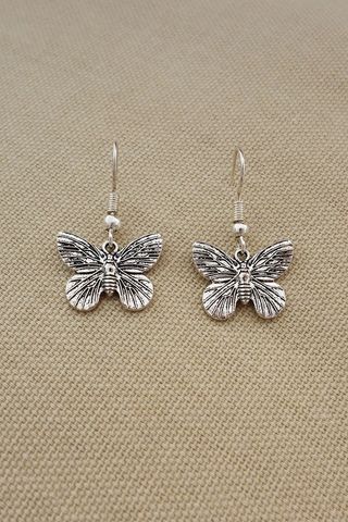 Pendientes mariposas plateados con cierre gancho