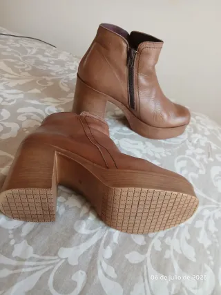Botines piel marrón claro Talla 37