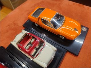3 modellini auto scala 1/24