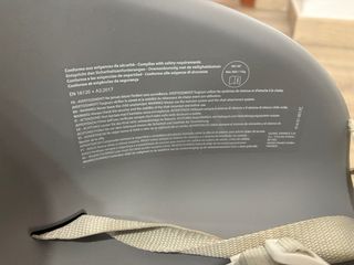 Alzador silla niño para comer gris