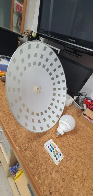 Lámpara de techo cristal y madera