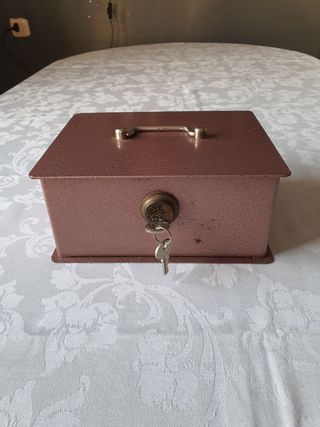 Caja de caudales JOMA metálica