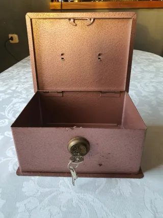 Caja de caudales JOMA metálica