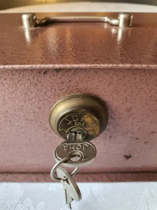 Caja de caudales JOMA metálica