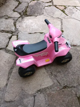 Feber Moto Eléctrica Quad Racy Rosa