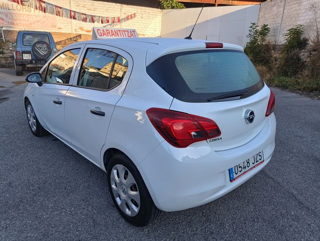 Opel Corsa 2017.POCOS KILOMETROS .COMO NUEVO.V.O