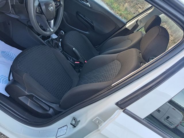 Opel Corsa 2017.POCOS KILOMETROS .COMO NUEVO.V.O
