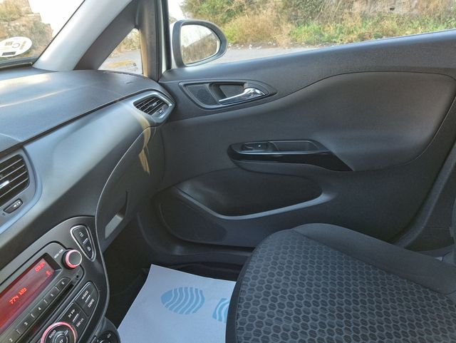 Opel Corsa 2017.POCOS KILOMETROS .COMO NUEVO.V.O