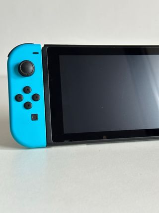 Nueva! Nintendo Switch + accesorios