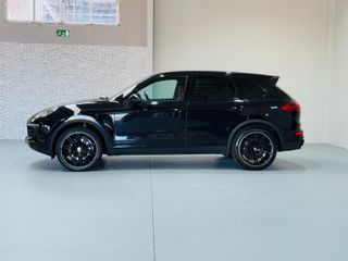 PORSCHE Cayenne Diesel Platinum Edition