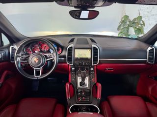 PORSCHE Cayenne Diesel Platinum Edition