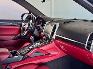 PORSCHE Cayenne Diesel Platinum Edition