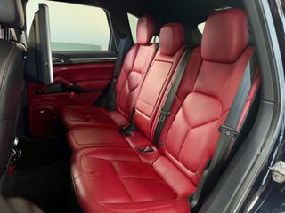 PORSCHE Cayenne Diesel Platinum Edition