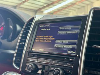 PORSCHE Cayenne Diesel Platinum Edition