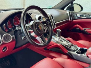 PORSCHE Cayenne Diesel Platinum Edition