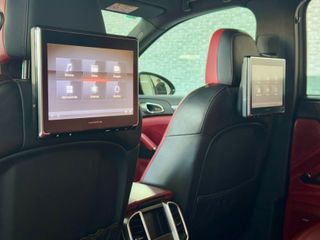 PORSCHE Cayenne Diesel Platinum Edition