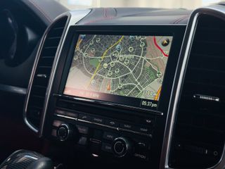 PORSCHE Cayenne Diesel Platinum Edition