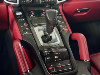 PORSCHE Cayenne Diesel Platinum Edition