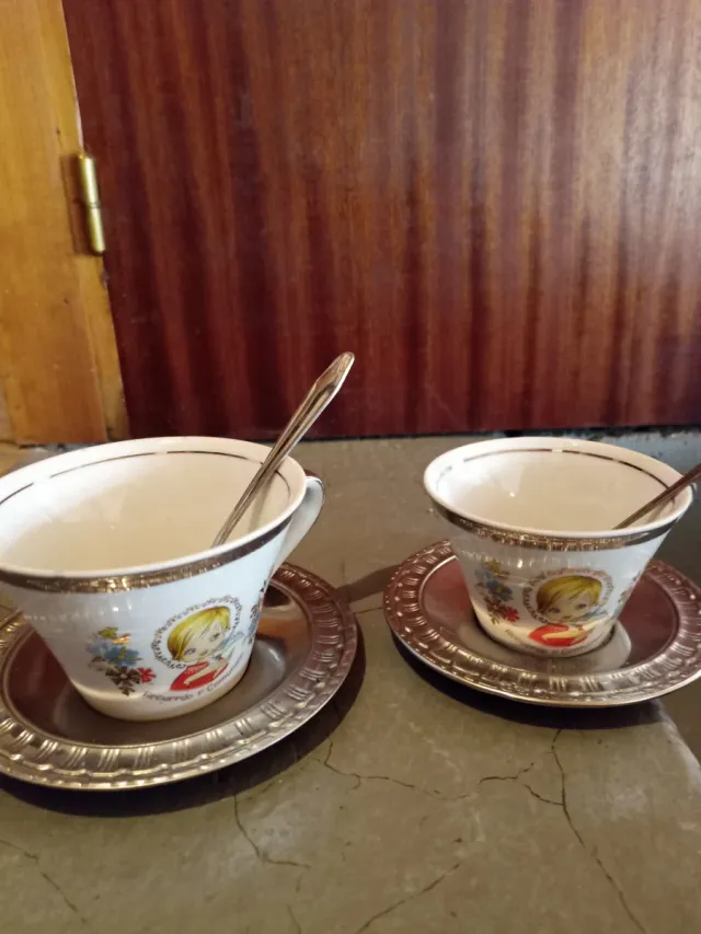 Juego desayuno comunión porcelana plata y metal