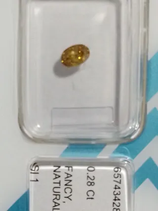 Diamante Natural Certificado IGI fancy yellow 0.28