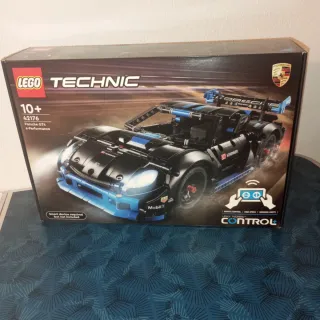 LEGO Technic Porsche GT4 e-Performance 42176