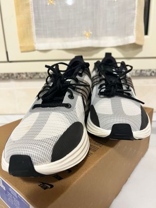 Nike Lunar Roam Scarpe Unisex Taglia 39