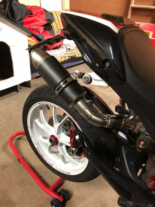 Ducati Monster 796 Roja y Negra