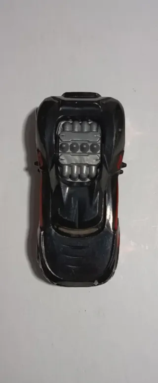 Hot Wheels Auto Nero con Dettagli Rossi
