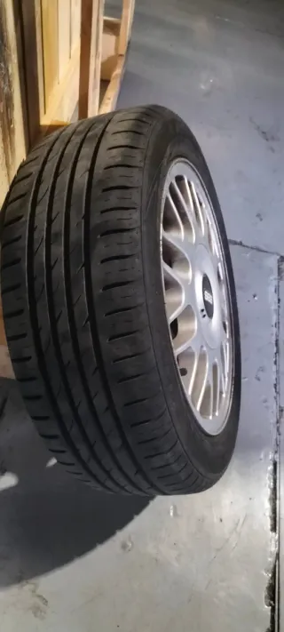 Llantas BBS 4x100 con neumáticos 90%