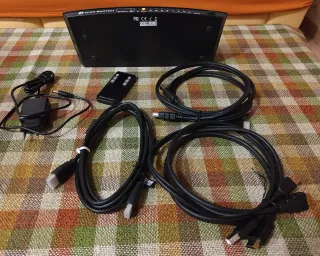 TESmart KVM Switch HDMI 2.0 4x1