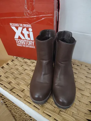 Botines marrones Xti