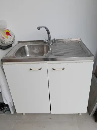 Mueble Fregadero con Grifo