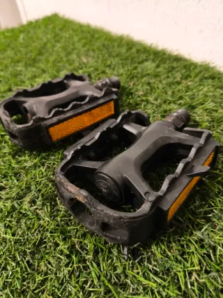 Pedales de plataforma negros