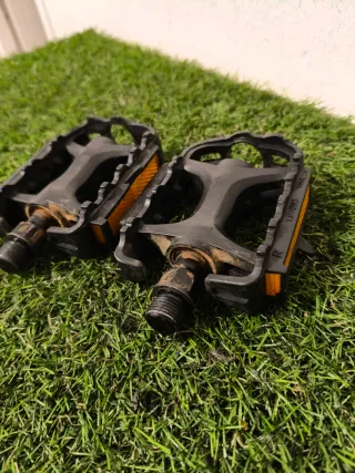 Pedales de plataforma negros