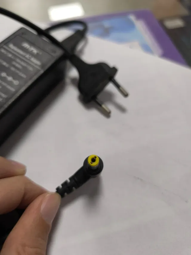 Cargador MTK 19V 3.42A