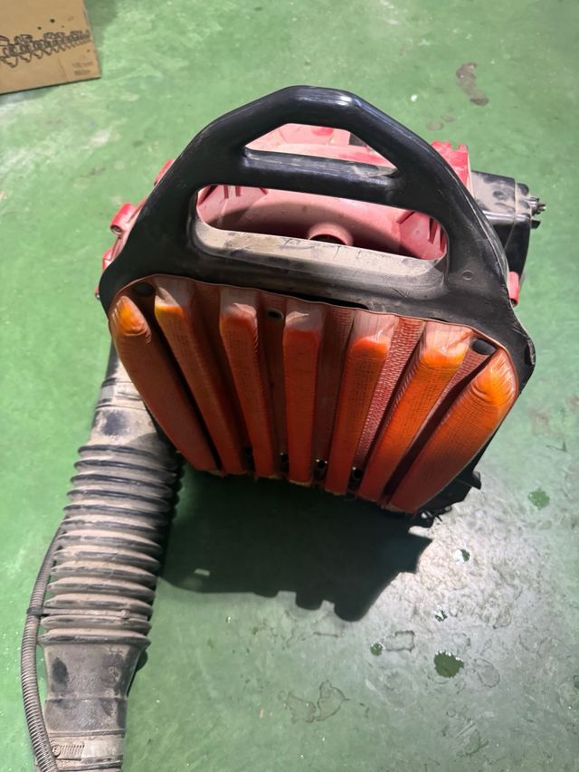 Sopladora Komatsu Zenoah EB6200