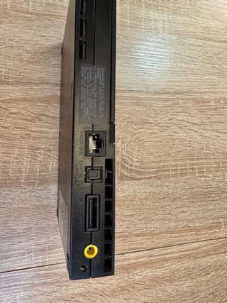 Console Sony PlayStation 2 Modello Slim 2004