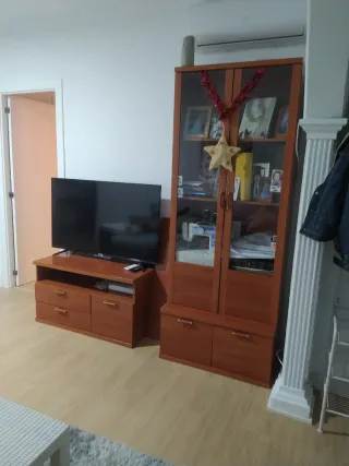 Muebles de salón cristalera y de TV