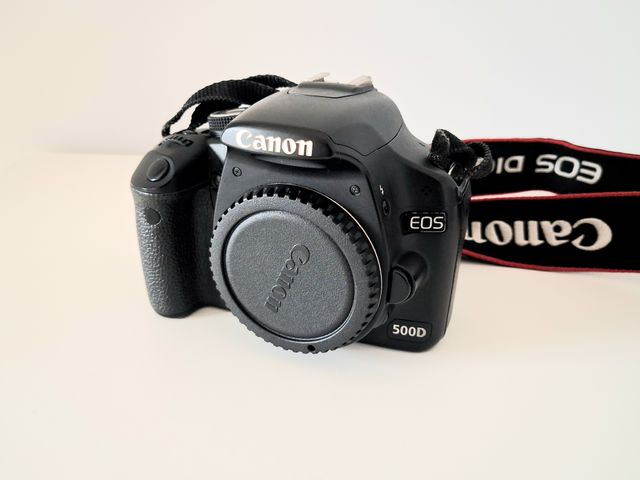 Cámara Canon EOS 500D (Cuerpo)