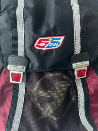 Mochila 55DSL Vintage Negra y Roja