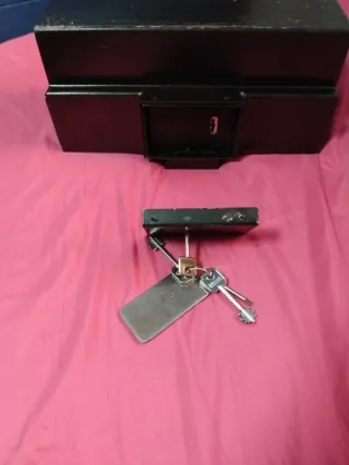 Caja Joyas Empotrable Negra