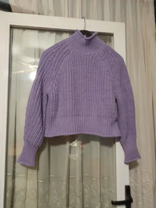 Jersey de punto cuello alto morado