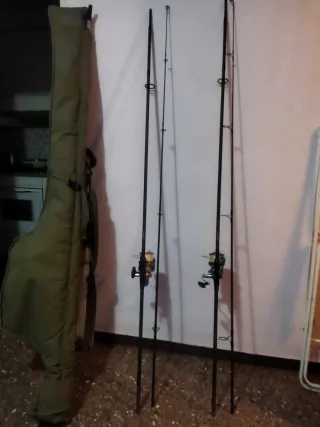 2 Cañas de Pesca 320€