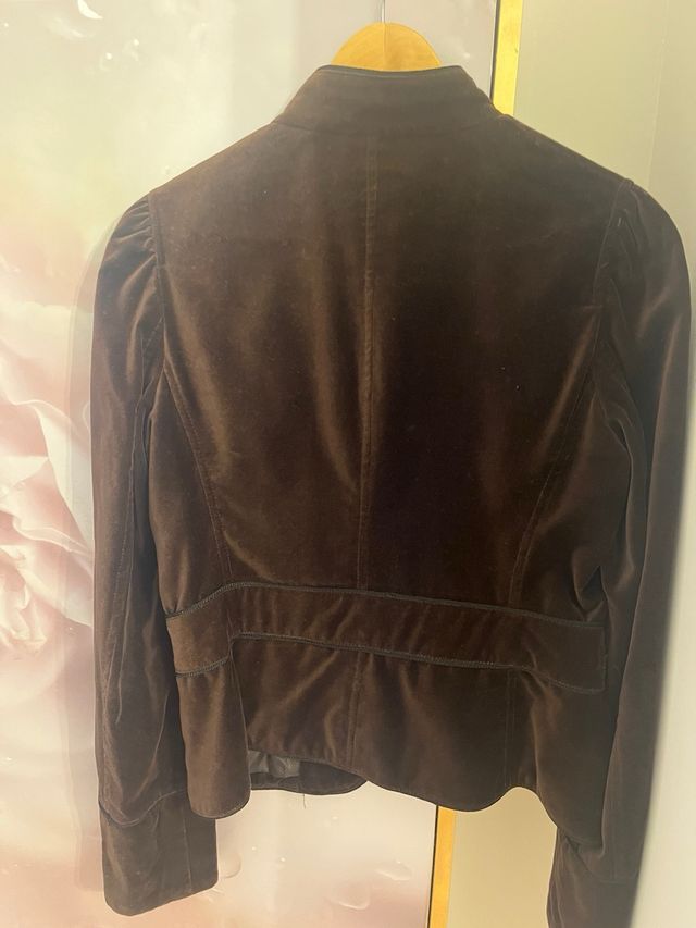 Chaqueta de terciopelo marrón