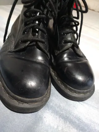 Dr Martens anfibi neri